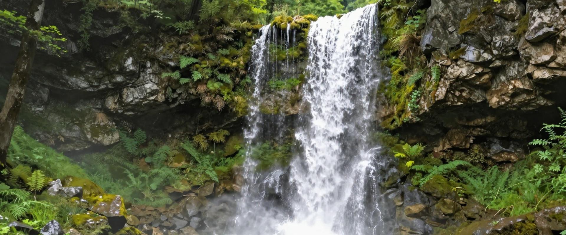 Lukovdol Waterfall
