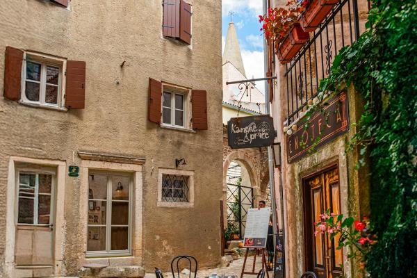 Bale's Market Square