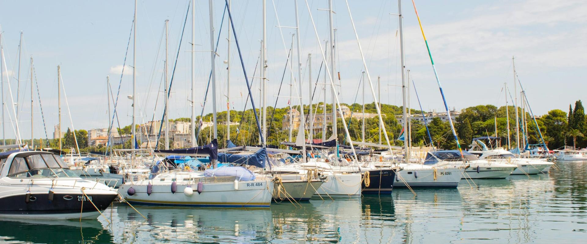 Luxury Yacht Experiences in Hvar