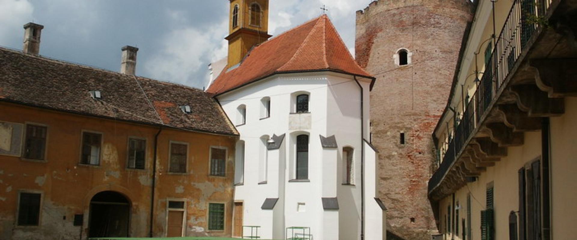 Prandau-Normann Castle
