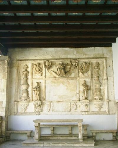 Trogir, mestska lodzie - otevrena soudni sin z 15