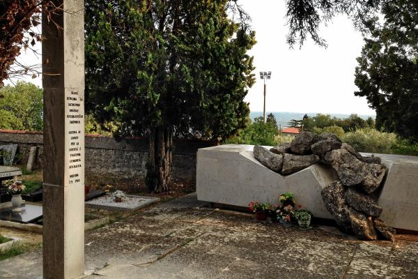Gordan Lederer Memorial
