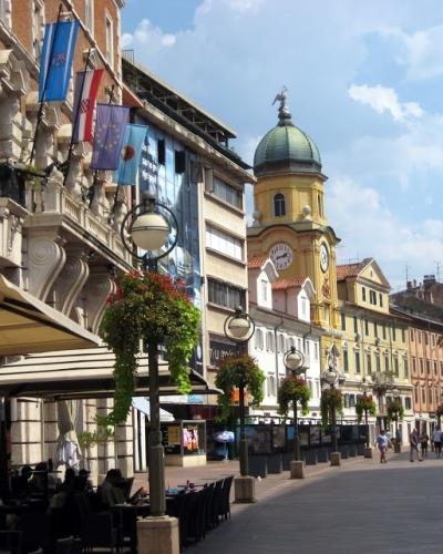 Rijeka-Korzo mit Stadtturm