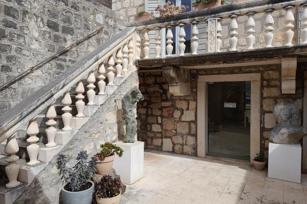 Bol Art Gallery (Galerija Bol)