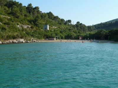 Stončica Bay from sea - panoramio