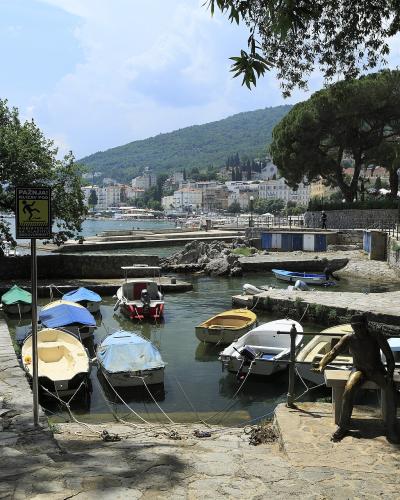 J32 289 Opatija, Park Svetog Jakova