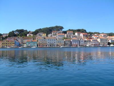 The harbour of Mali Lošinj, where the Fritzi Palace museum stands