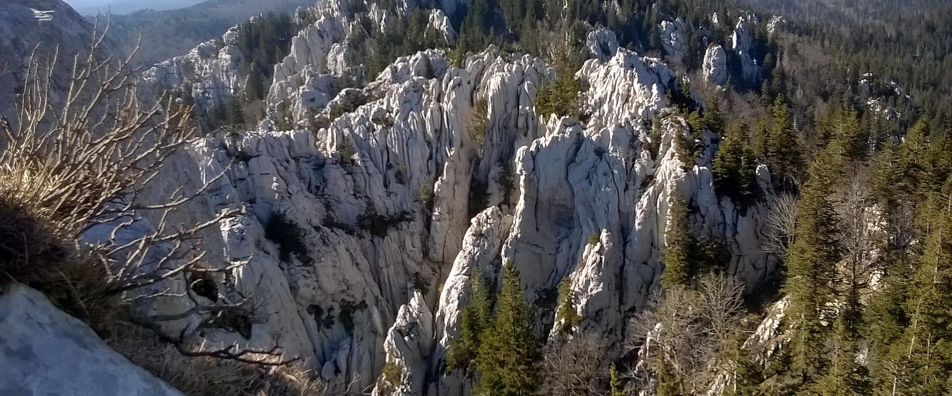 Geologic Formations (1335m viewpoint)