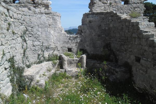 Roman Palace Ruins (Palača)