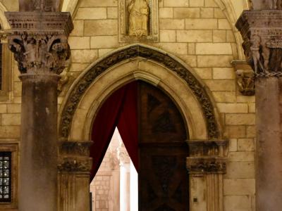 Dubrovnik at night, Rector's Palace, 15th century (1) (29441437013)