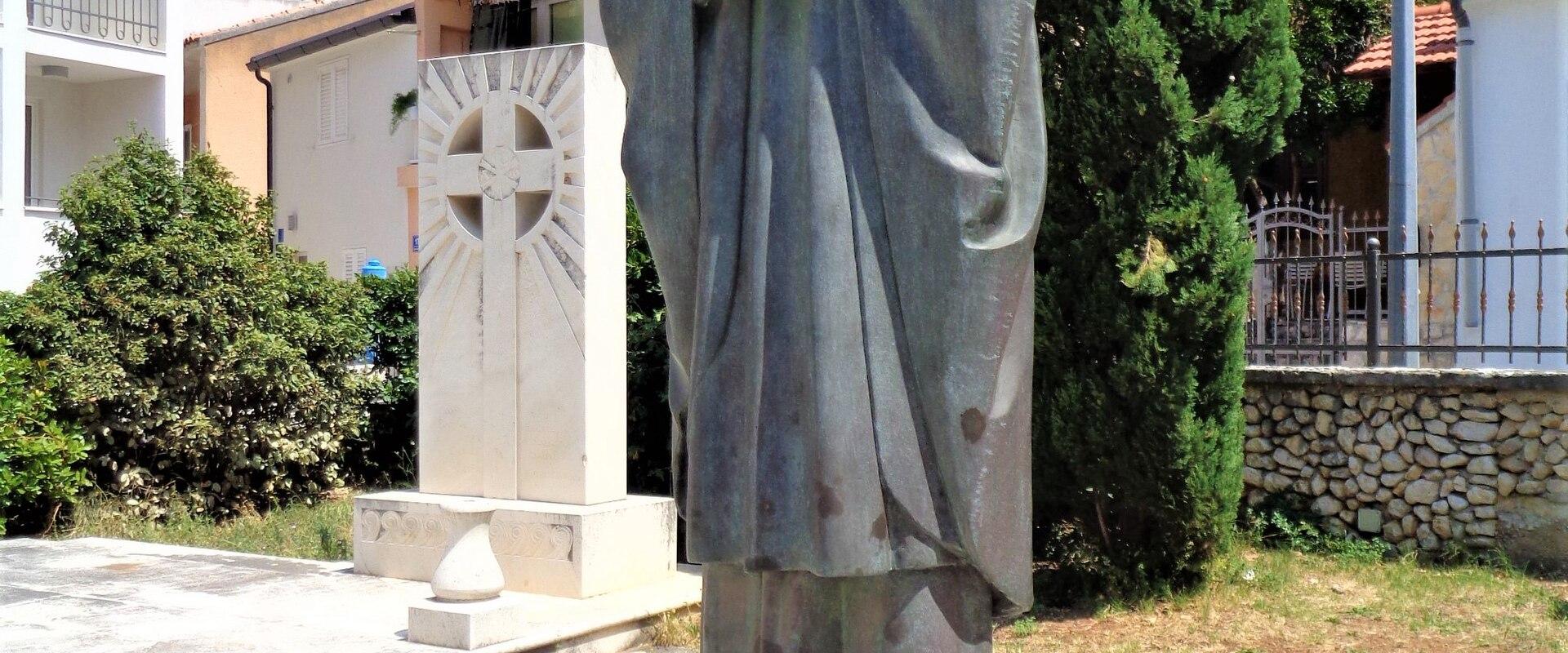 Statue of Cardinal Alojzije Stepinac