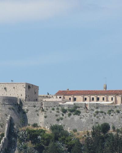 Hvar fortress - panoramio