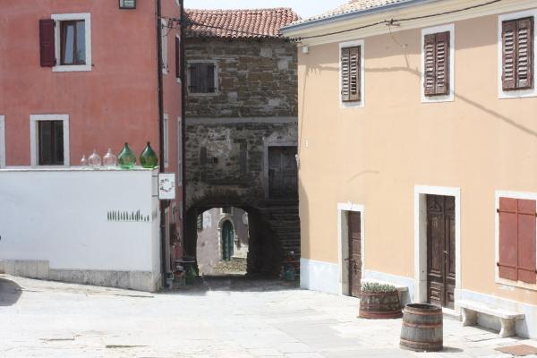 Old Abandoned Houses