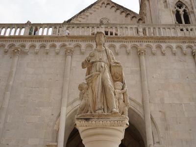 Trogir, stonework and statue