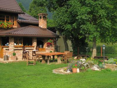 Grill terrace in the backyard - panoramio