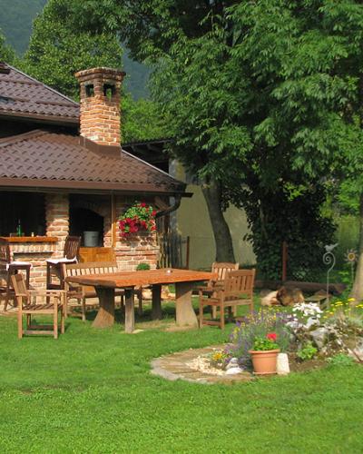 Grill terrace in the backyard - panoramio
