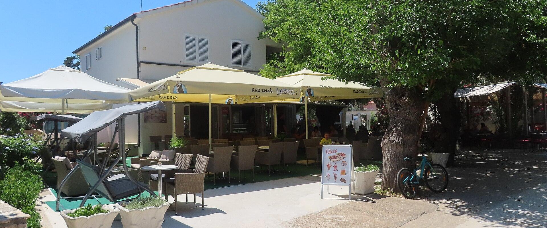 Local Seafood Restaurants