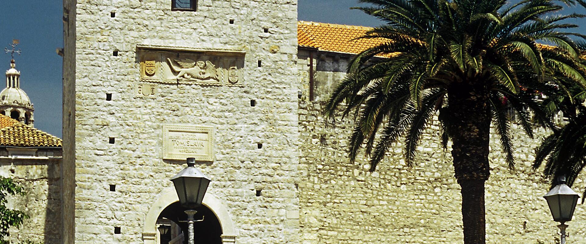 Large Governor’s Tower (Veliki Revelin Tower)