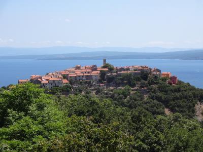 Beli on its hilltop above the coves of northern Cres